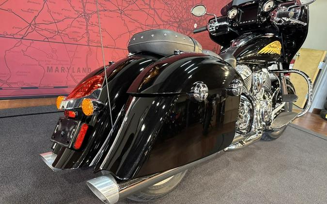 2019 Indian Motorcycle® Chieftain® Classic Thunder Black