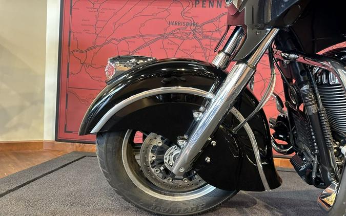 2019 Indian Motorcycle® Chieftain® Classic Thunder Black