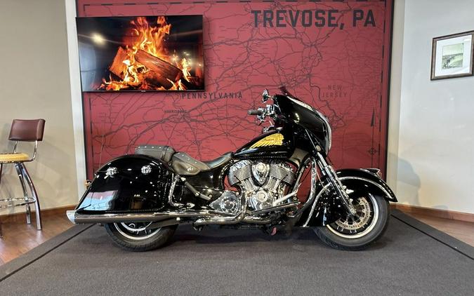 2019 Indian Motorcycle® Chieftain® Classic Thunder Black