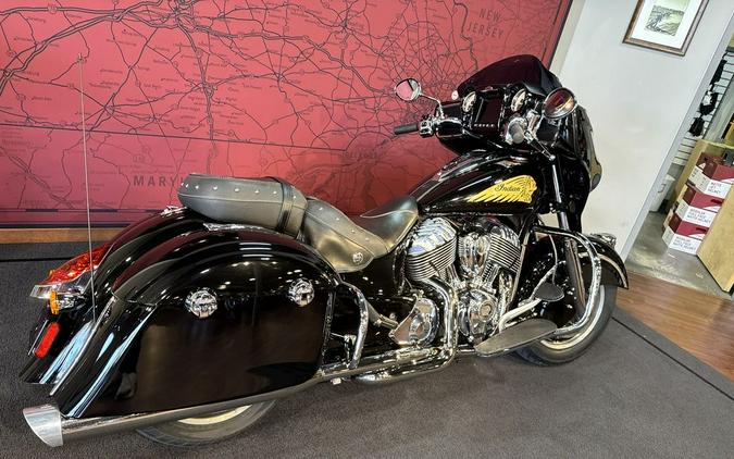 2019 Indian Motorcycle® Chieftain® Classic Thunder Black