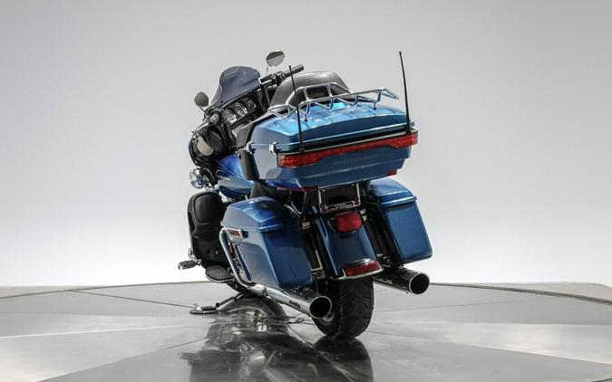 2014 HARLEY-DAVIDSON FLHTK LIMITED in Daytona Blue