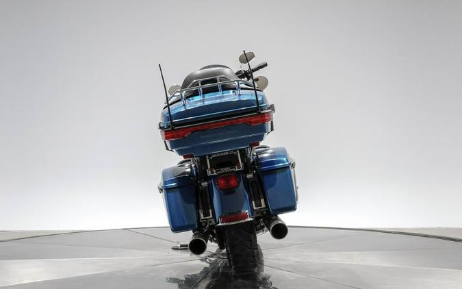 2014 HARLEY-DAVIDSON FLHTK LIMITED in Daytona Blue