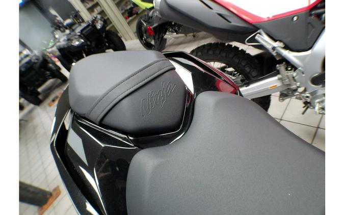 2026 NINJA ZX 10R - Kawasaki