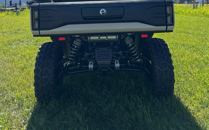 2026 Can-Am Defender Limited HD11