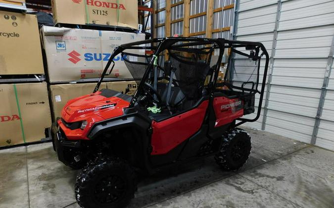 2025 Honda® Pioneer 1000-5 Deluxe