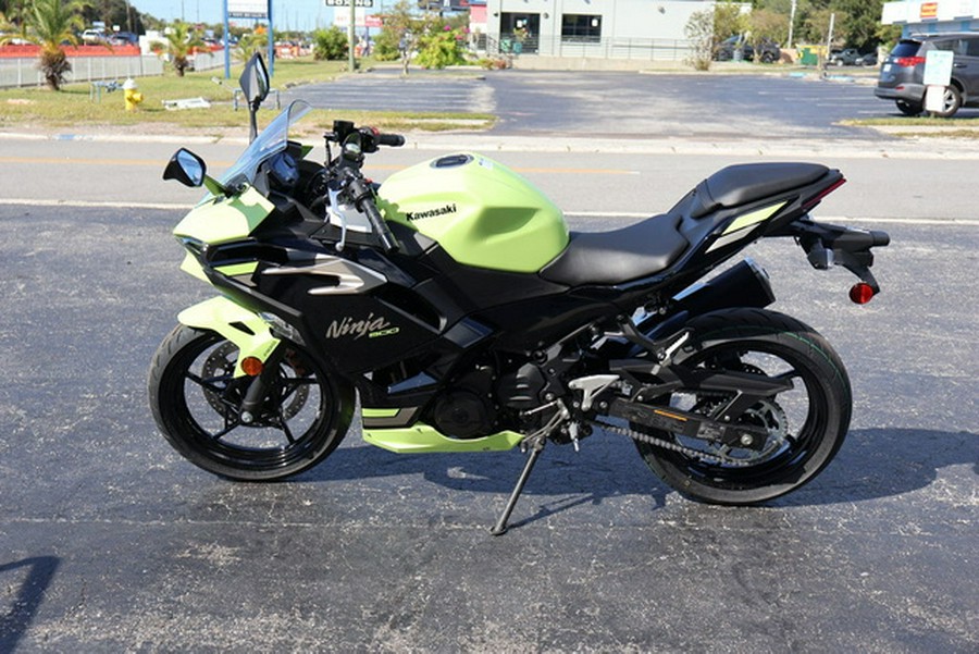 2026 Kawasaki Ninja 500 ABS Metallic Yellowish Green/Ebony ABS