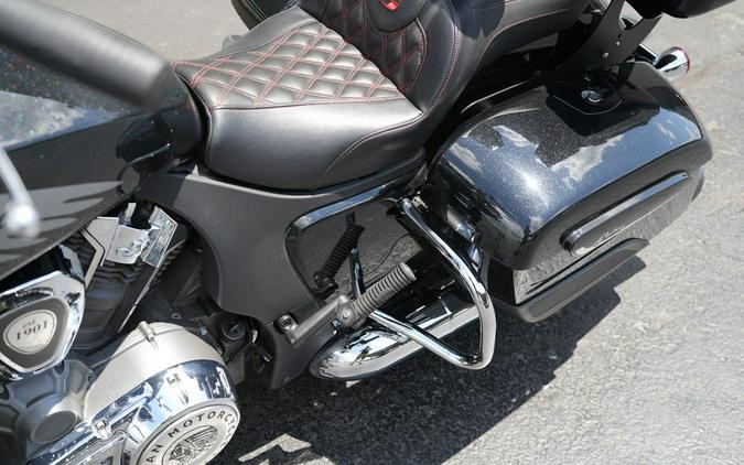2020 Indian Motorcycle Challenger Limited Thunder Black Pearl