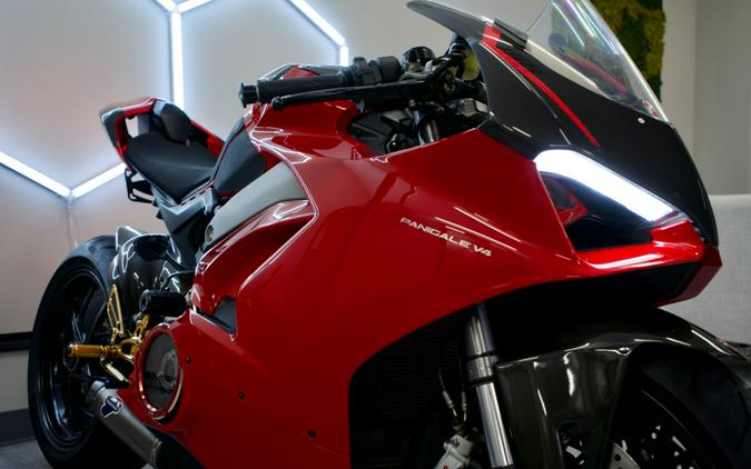 2019 Ducati V4 Panigale