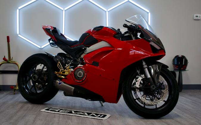 2019 Ducati V4 Panigale