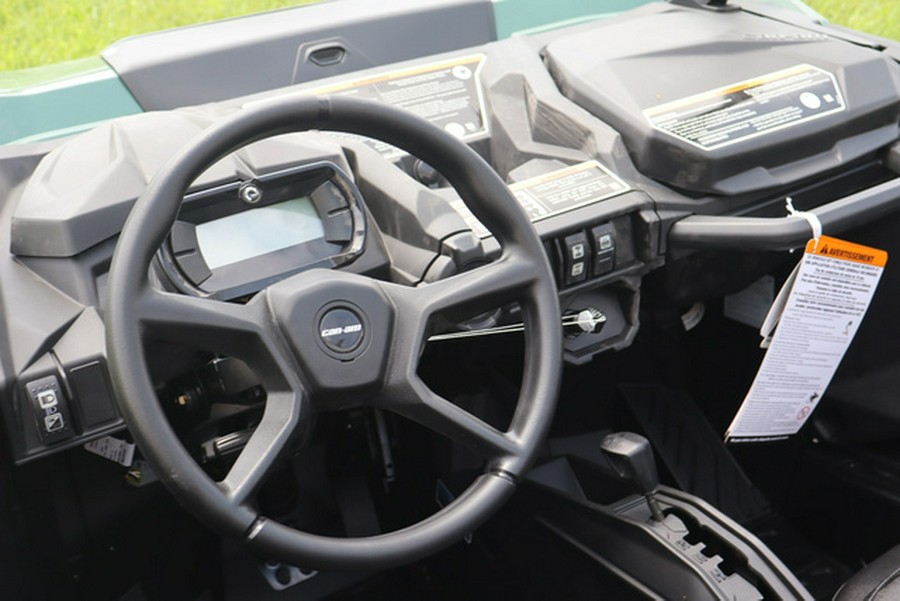 2025 Can-Am Commander DPS 700
