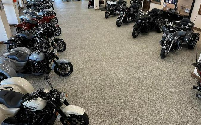 2010 Harley-Davidson® FLSTSB - Cross Bones™