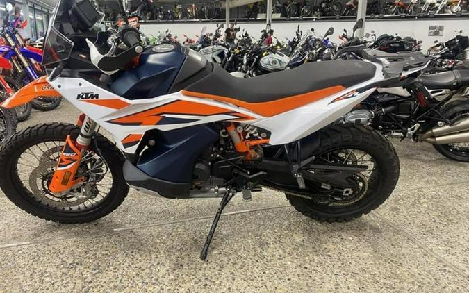 2023 KTM Adventure 890 R