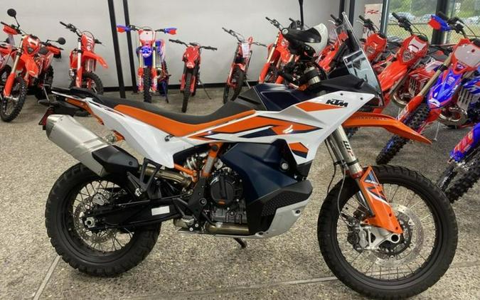 2023 KTM 890 Adventure R First Look [7 Fast Facts + 16 Photos]