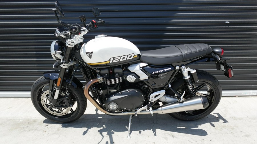 2025 Triumph Speed Twin 1200 Base