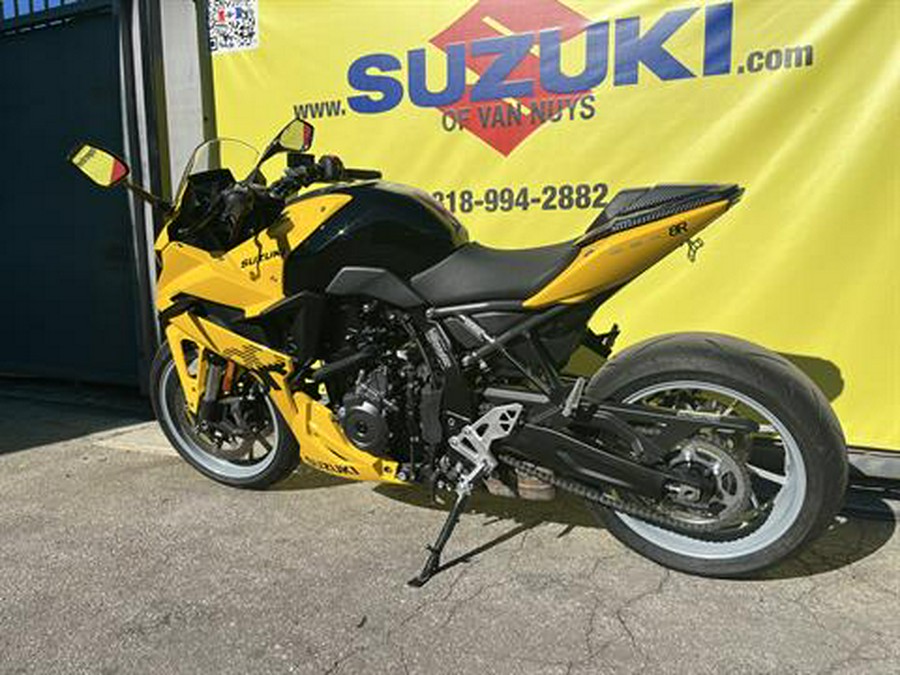 2025 Suzuki GSX-8R