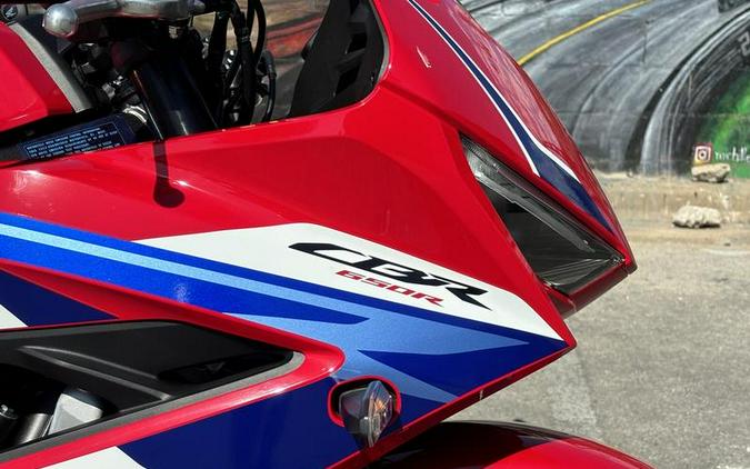 2026 Honda® CBR650R E-Clutch