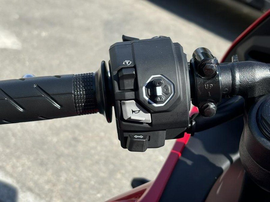 2026 Honda® CBR650R E-Clutch