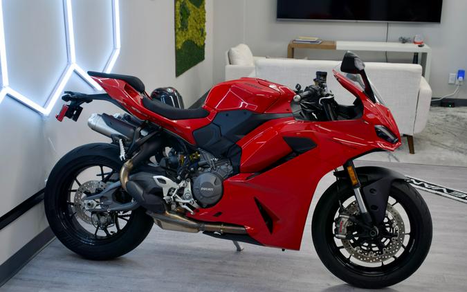 2025 Ducati V2