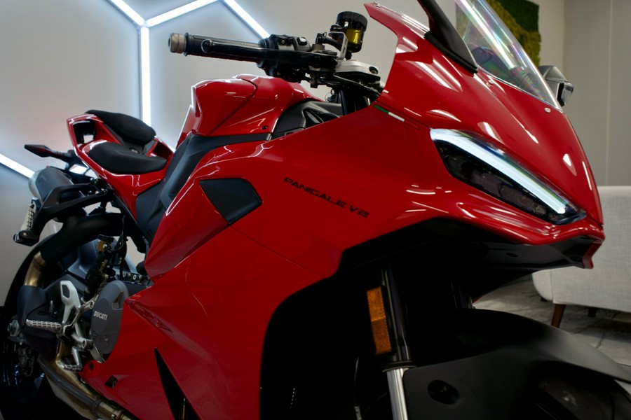 2025 Ducati V2