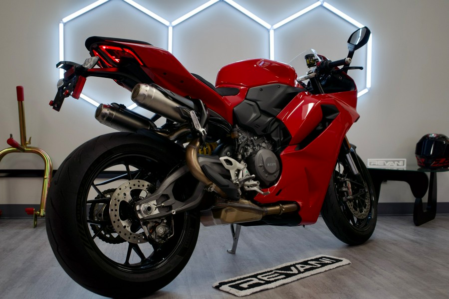 2025 Ducati V2