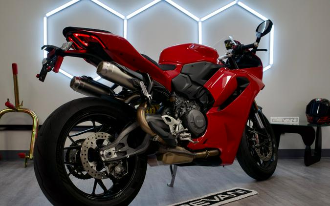 2025 Ducati V2