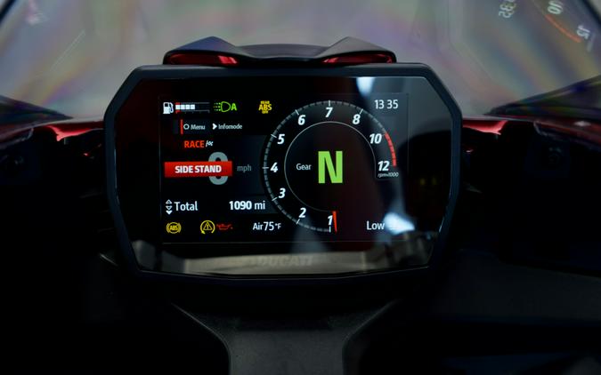 2025 Ducati V2