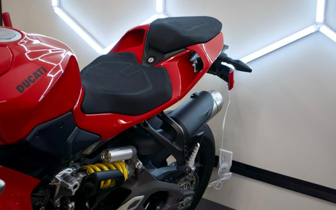 2025 Ducati V2
