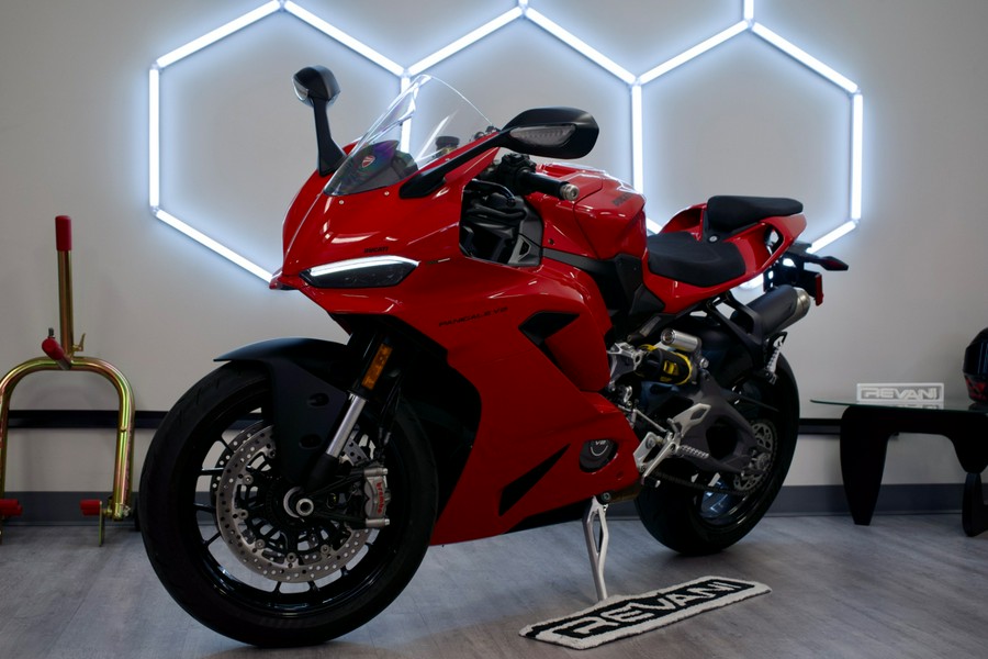 2025 Ducati V2