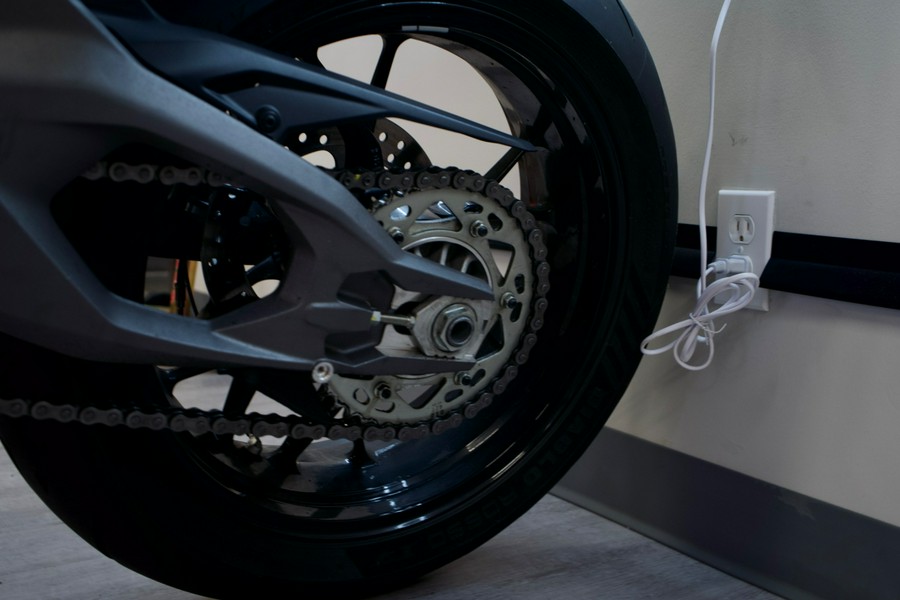 2025 Ducati V2