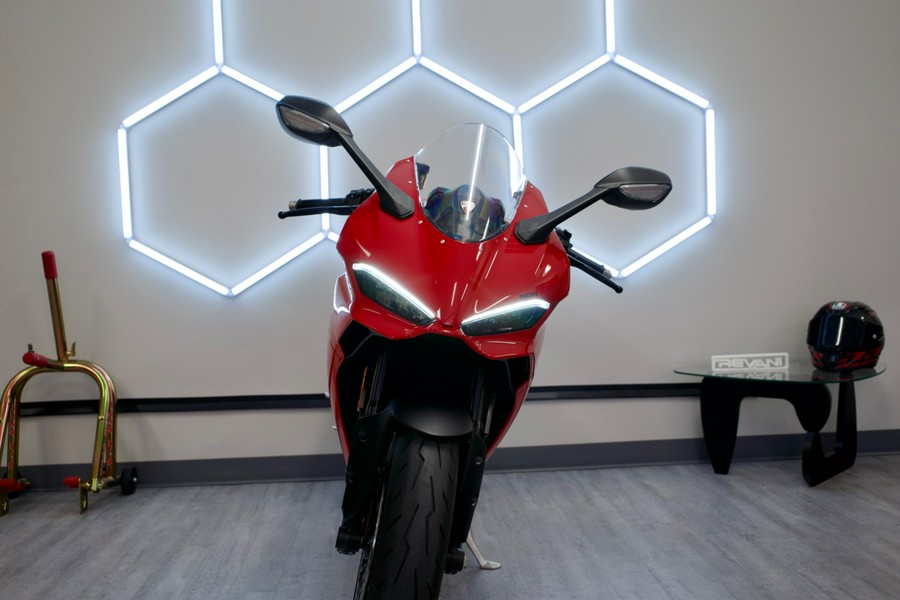 2025 Ducati V2