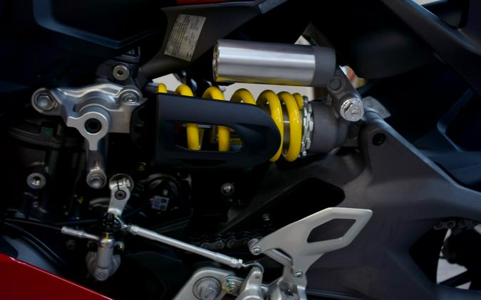 2025 Ducati V2