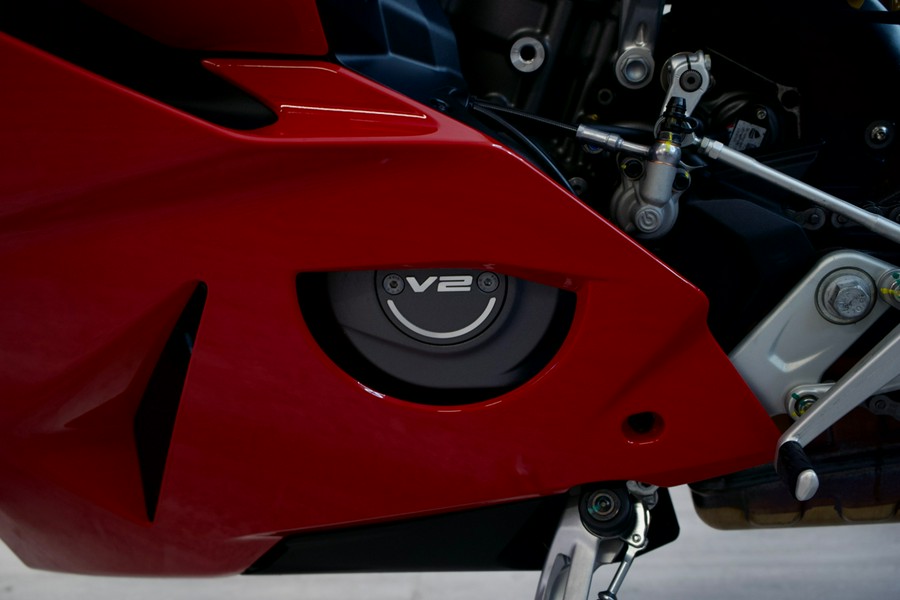 2025 Ducati V2