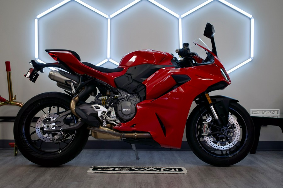 2025 Ducati V2