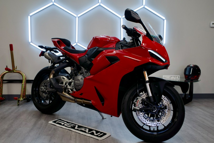 2025 Ducati V2