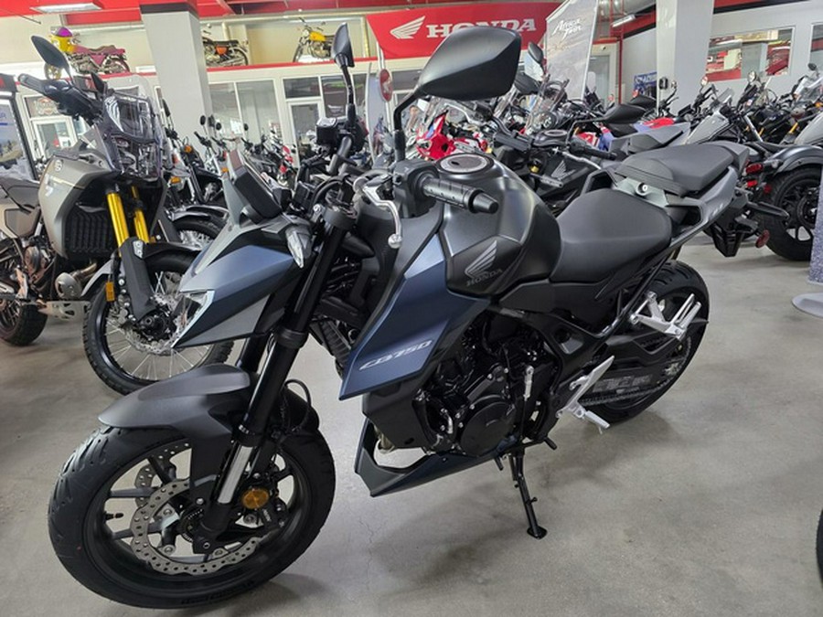 2026 Honda CB750 Hornet E-Clutch