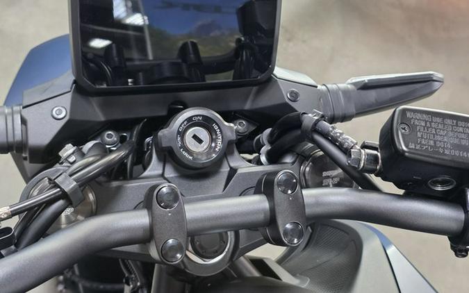 2026 Honda CB750 Hornet E-Clutch