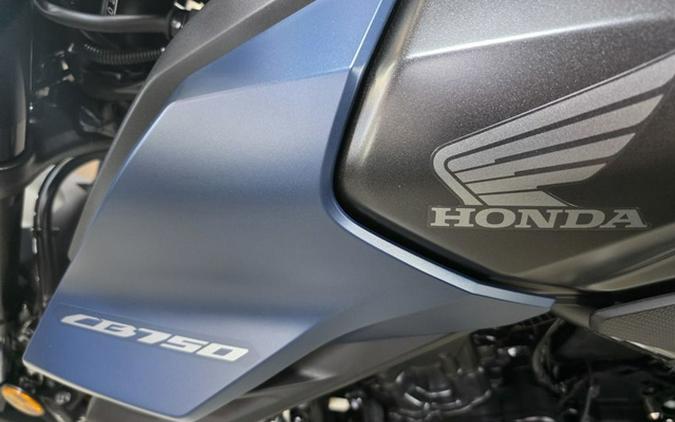 2026 Honda CB750 Hornet E-Clutch