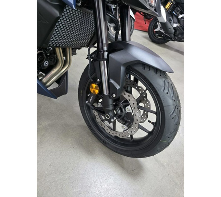 2026 Honda CB750 Hornet E-Clutch