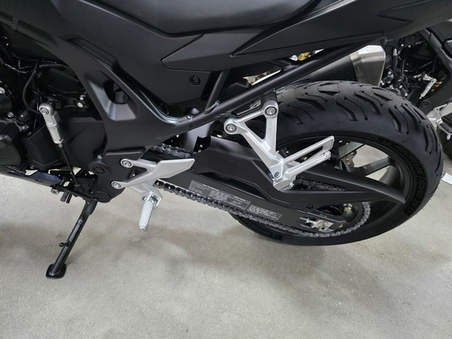 2026 Honda CB750 Hornet E-Clutch