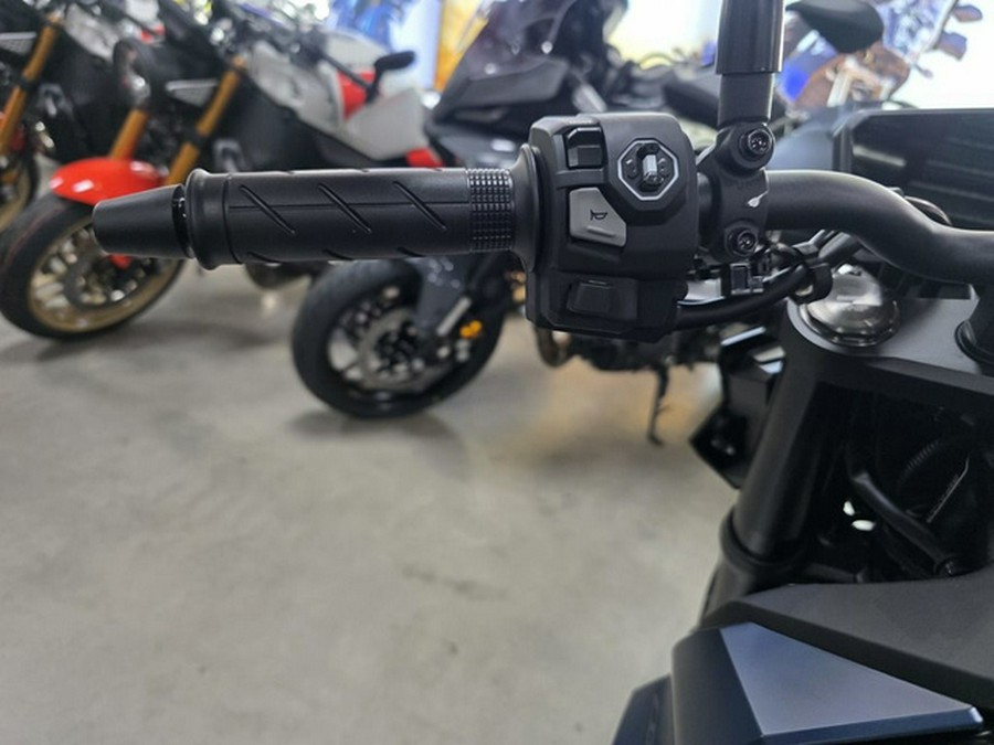 2026 Honda CB750 Hornet E-Clutch