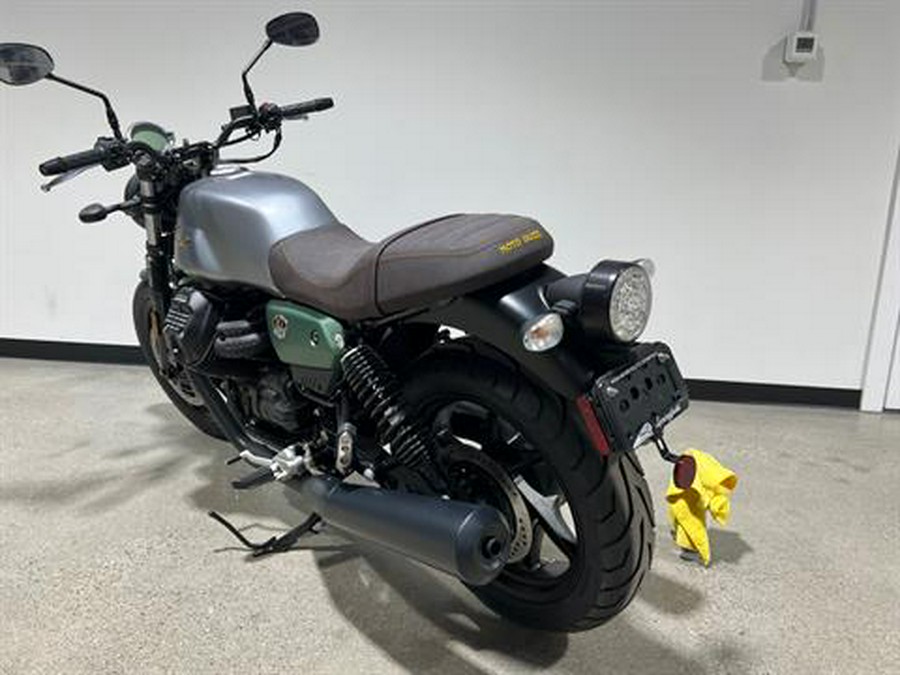 2022 Moto Guzzi V7 Stone Centenario