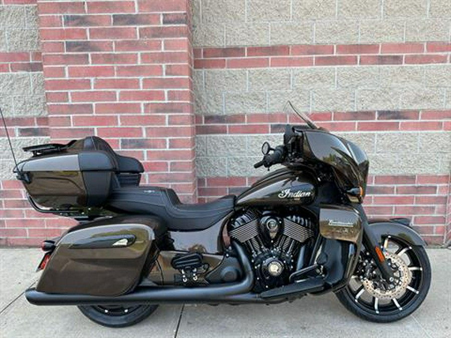 2023 Indian Motorcycle Roadmaster® Dark Horse®