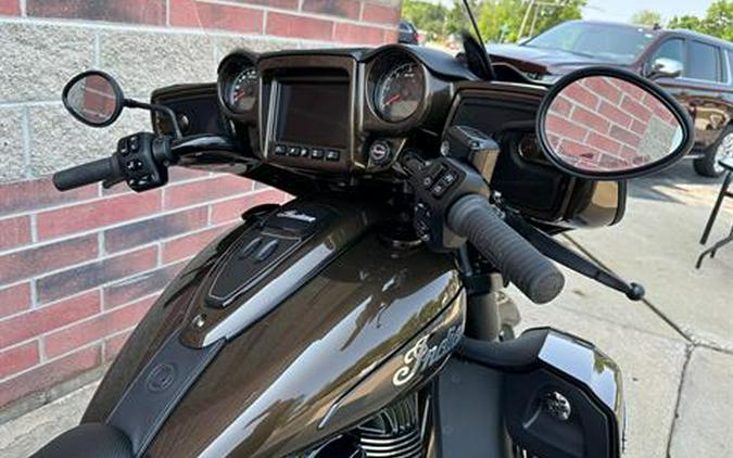 2023 Indian Motorcycle Roadmaster® Dark Horse®