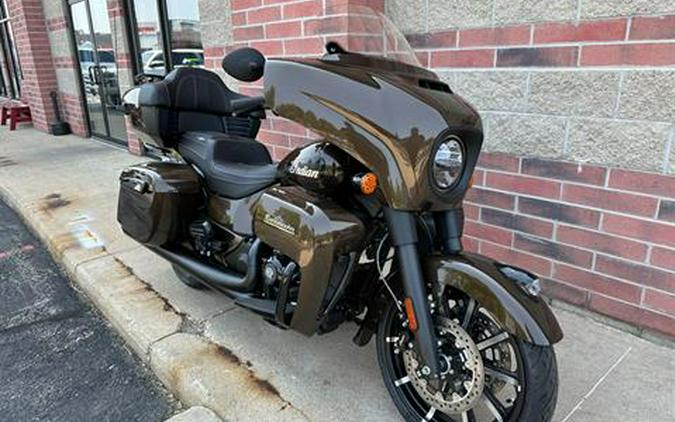 2023 Indian Motorcycle Roadmaster® Dark Horse®