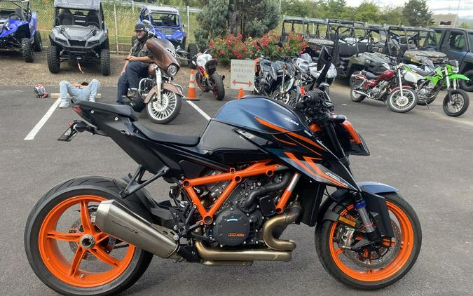 2022 KTM 1290 Super Duke R EVO: MD Ride Review, Part 1 (Bike Reports) (News)