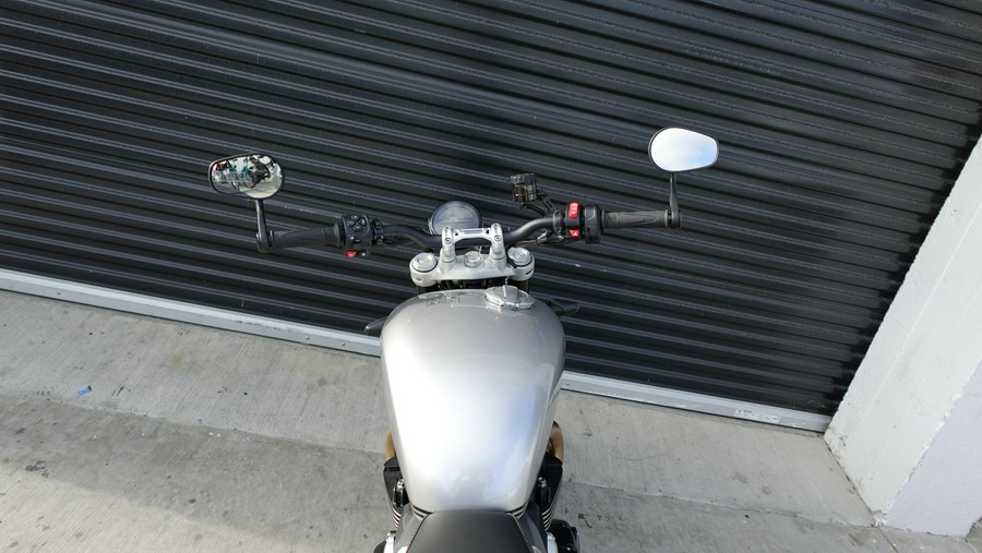 2025 Triumph Speed Twin 1200 Base