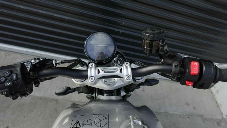 2025 Triumph Speed Twin 1200 Base