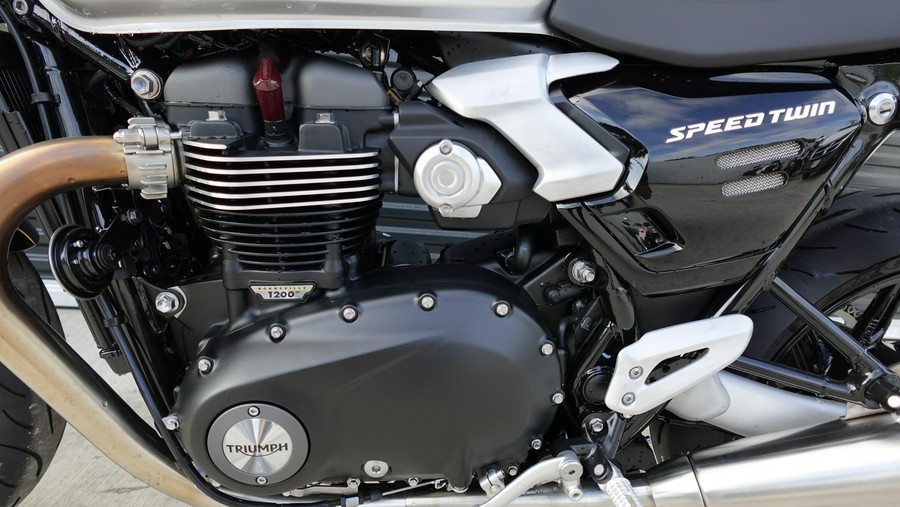 2025 Triumph Speed Twin 1200 Base