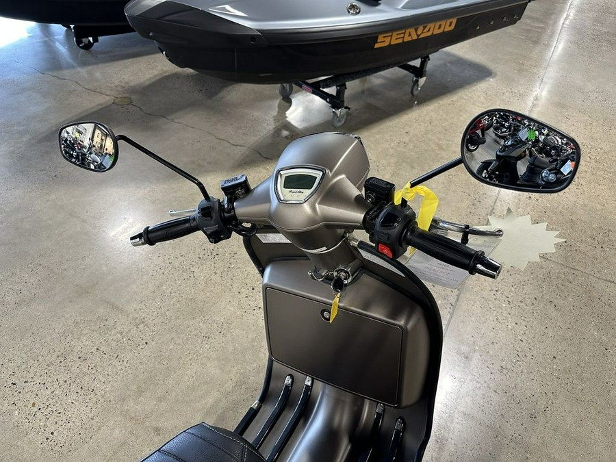 2022 Genuine Scooter Co Royal Alloy GT150