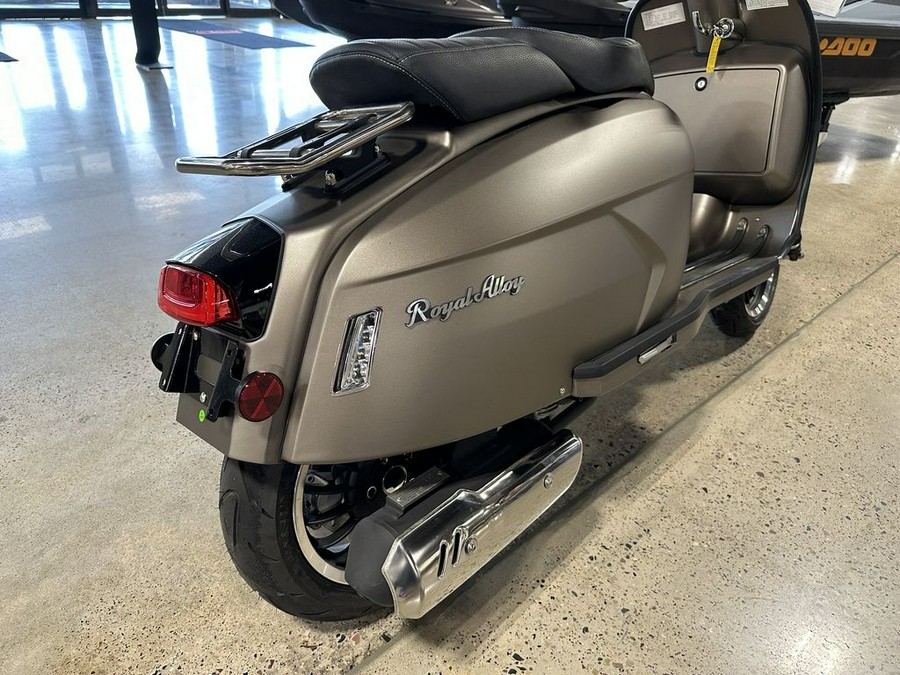 2022 Genuine Scooter Co Royal Alloy GT150